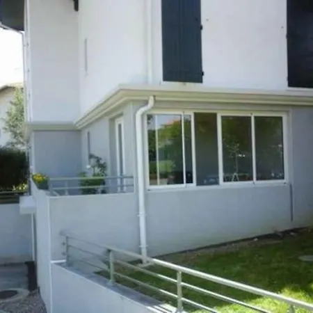 Avec Terrasse, Petit Jardin Et Piscine Apartment Cambo-les-Bains